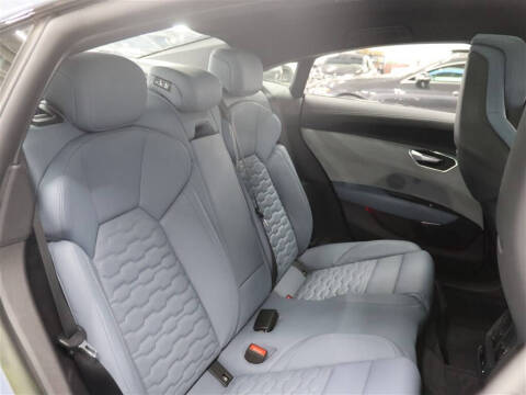 2023 Audi e-tron GT quattro Prestige