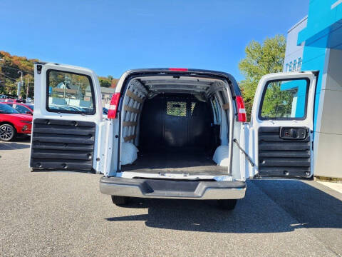 2022 GMC Savana 2500