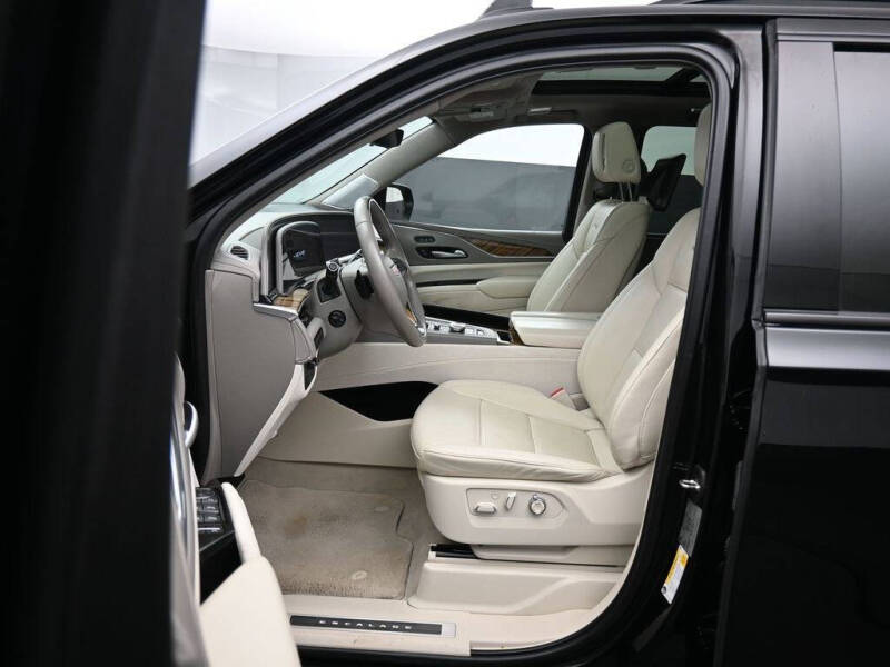 2023 Cadillac Escalade ESV Sport Platinum