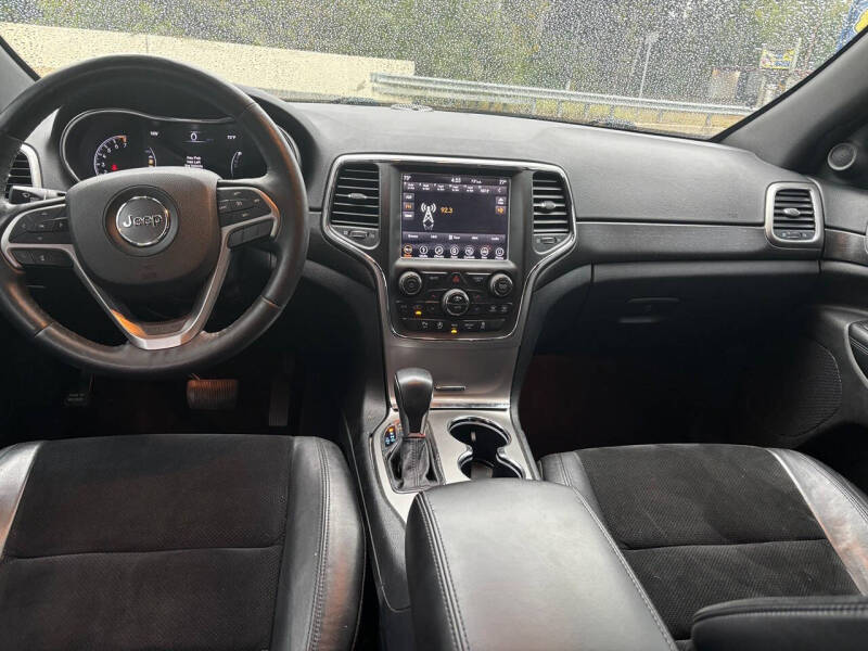 2018 Jeep Grand Cherokee Laredo