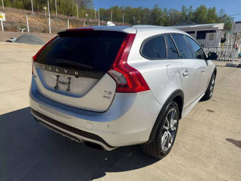 2018 Volvo V60 Cross Country T5 Platinum