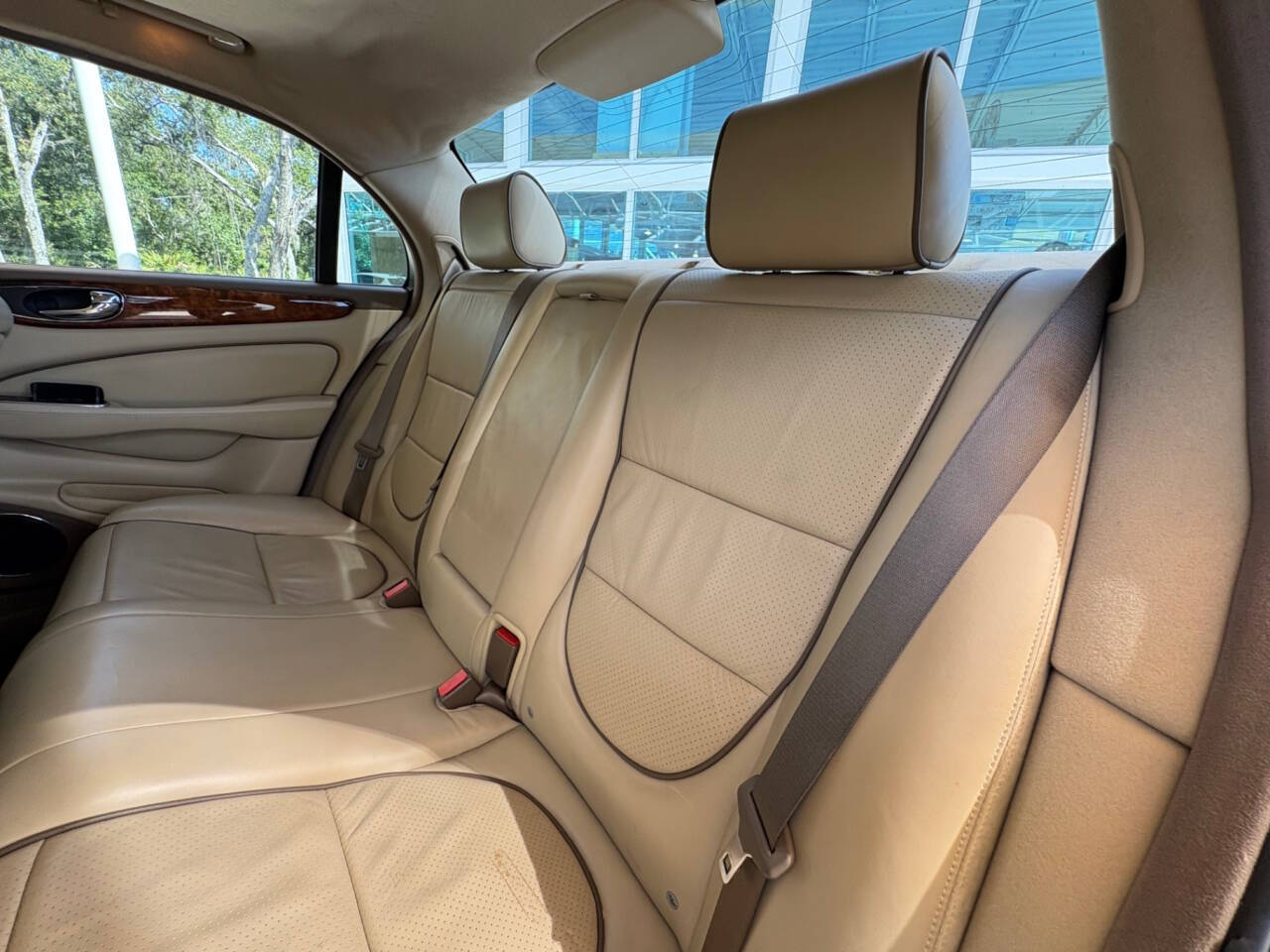 2008 Jaguar XJ-Series 26