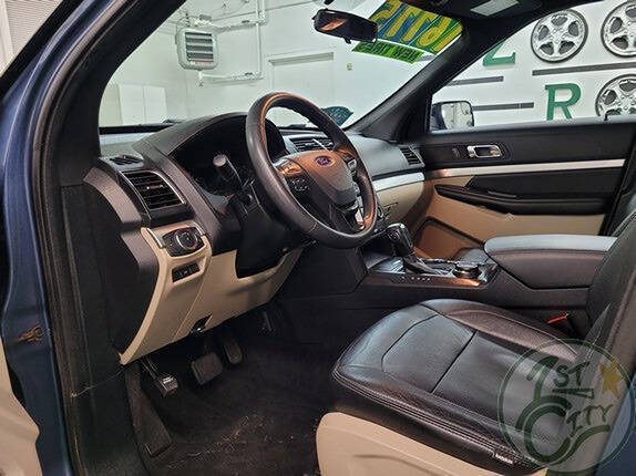 2019 Ford Explorer