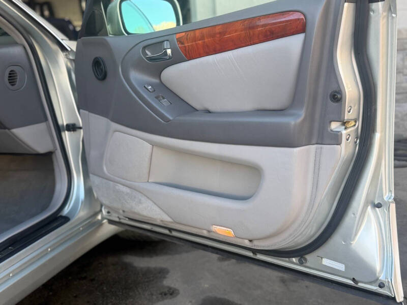2000 Lexus GS 300