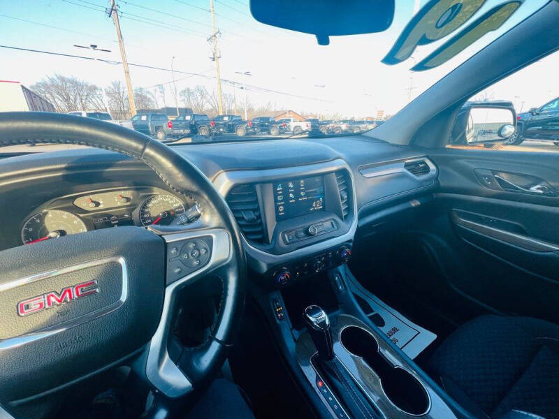 2019 GMC Acadia SLE-2