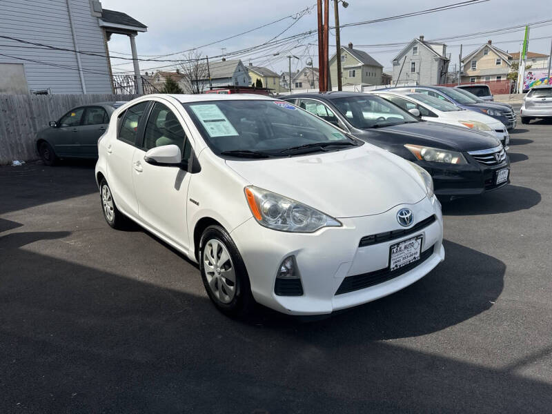 2014 Toyota Prius c