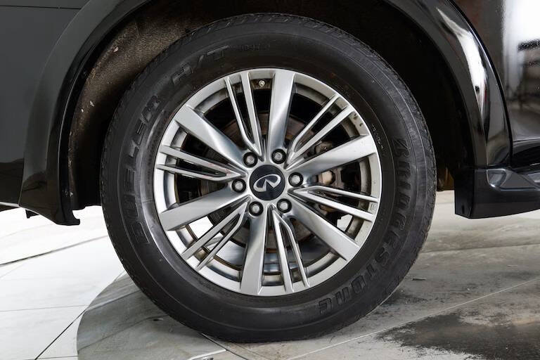 2020 Infiniti QX80 Luxe