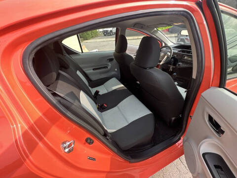 2014 Toyota Prius c Three