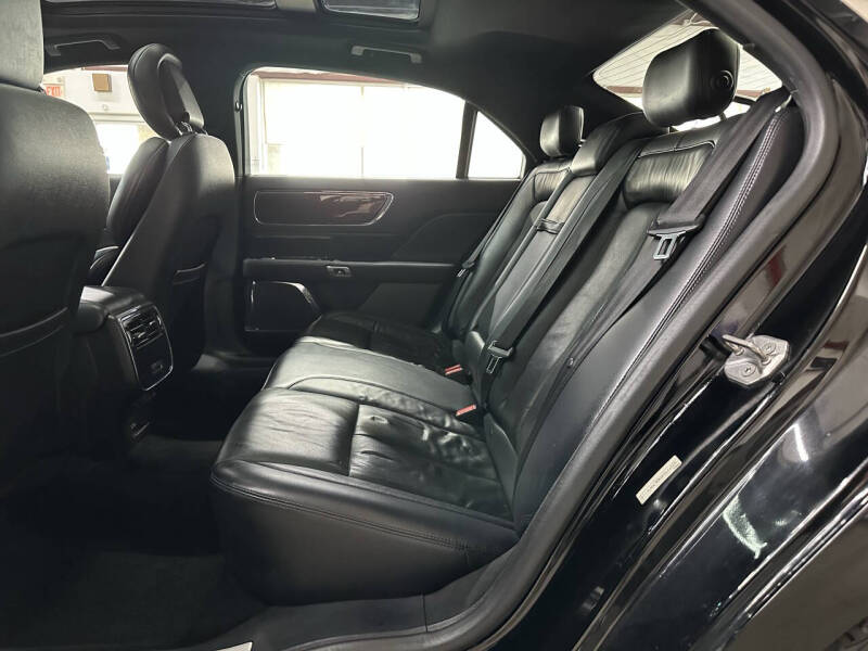 2017 Lincoln Continental Select