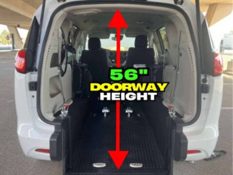 2024 Chrysler Voyager LX