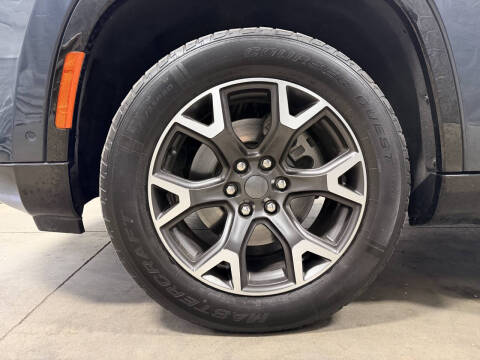 2023 Jeep Wagoneer L Series III