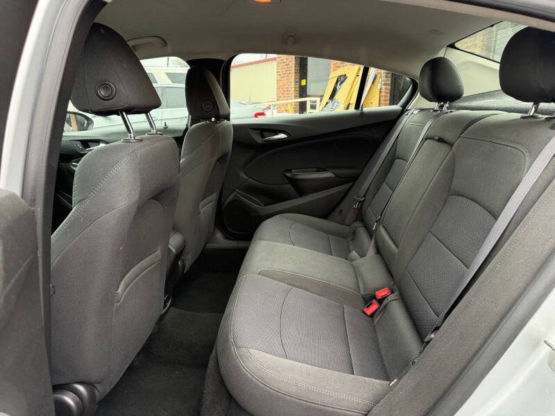 2017 Chevrolet Cruze LT Auto