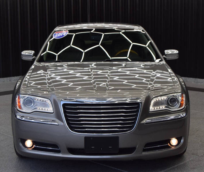 2014 Chrysler 300 C