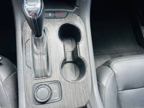 2017 GMC Acadia SLT-1