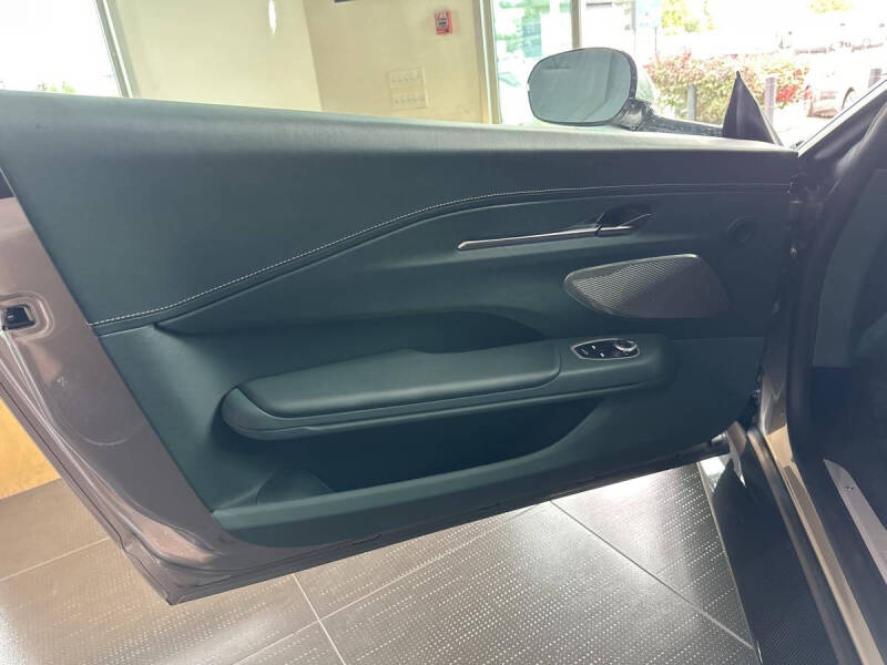 2025 Aston Martin Vantage