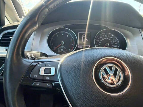 2015 Volkswagen Golf TSI SE