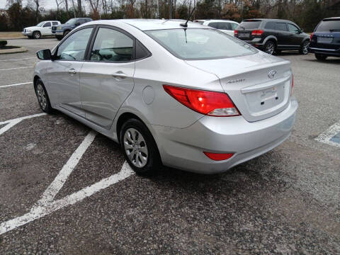 2017 Hyundai Accent SE