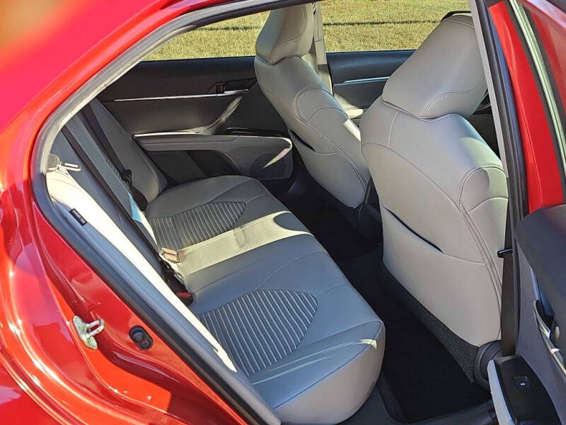 2019 Toyota Camry SE