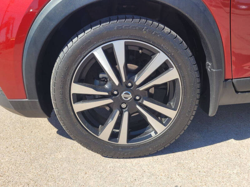 2020 Nissan Kicks SR
