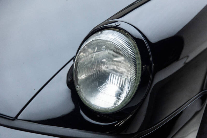 1991 Porsche 911 Carrera 2