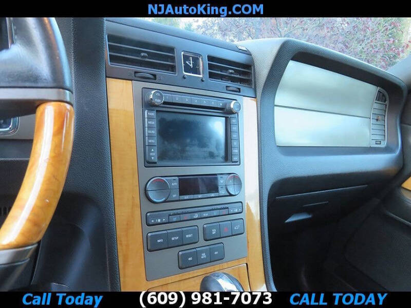2012 Lincoln Navigator L