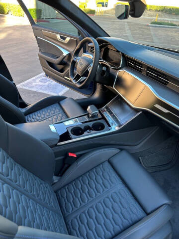 2025 Audi RS 6 Avant performance 4.0T quattro Avant