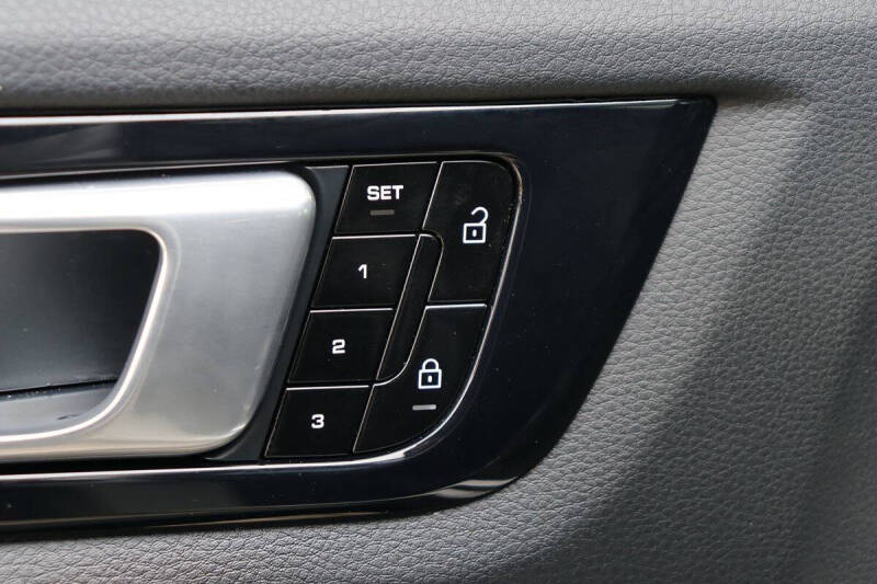 2021 Porsche Cayenne Coupe