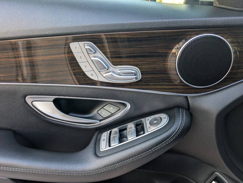 2016 Mercedes-Benz C-Class C 300