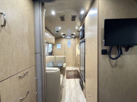 2017 Airstream Flying Cloud