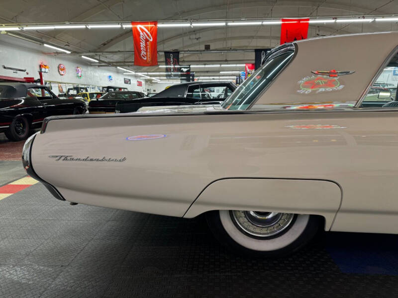 1963 Ford Thunderbird