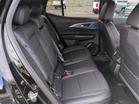 2026 Chevrolet Equinox EV LT 2