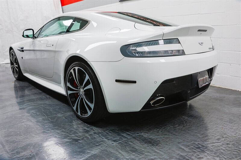 2011 Aston Martin V12 Vantage