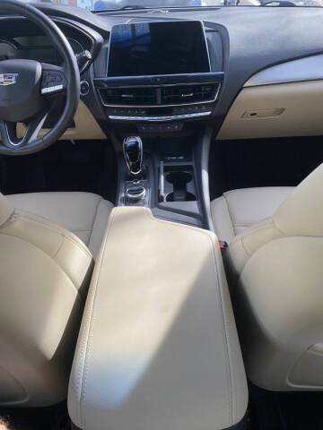 2023 Cadillac CT5 Luxury