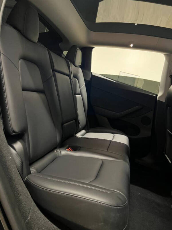 2023 Tesla Model Y Performance