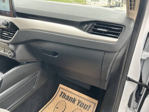 2020 Ford Escape SE