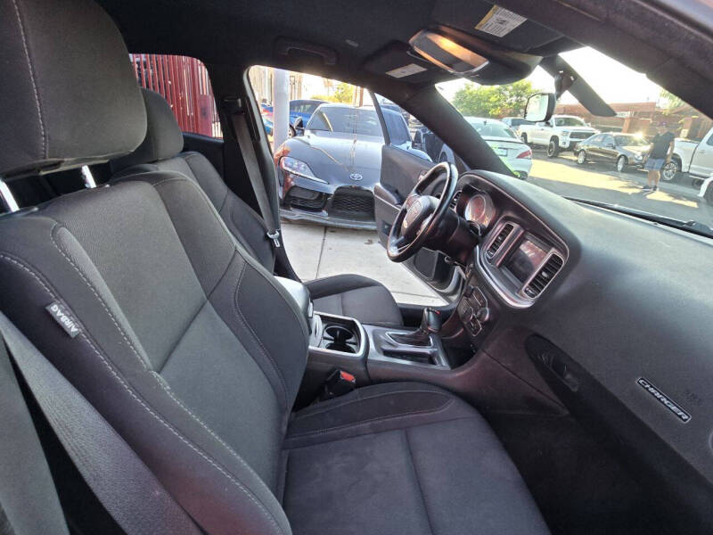 2019 Dodge Charger SXT