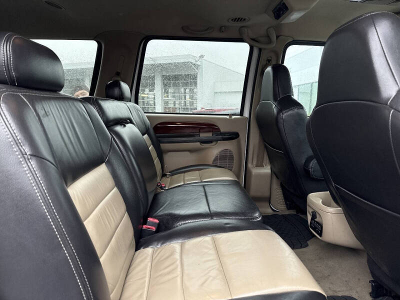 2005 Ford Excursion Eddie Bauer