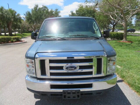 2013 Ford E-Series E-150 XLT