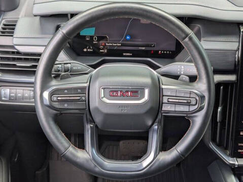 2024 GMC Acadia AT4
