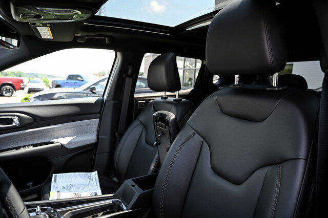 2024 Jeep Compass Latitude Lux