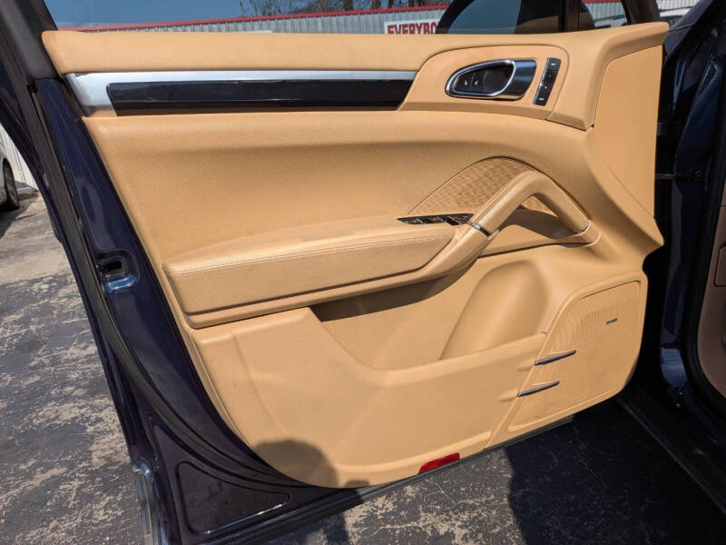 2012 Porsche Cayenne Tiptronic
