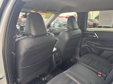 2022 Mitsubishi Outlander SE