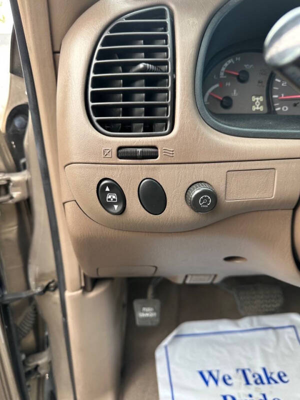 2002 Toyota Sequoia SR5