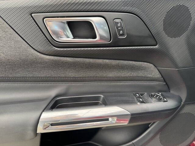 2025 Ford Mustang EcoBoost