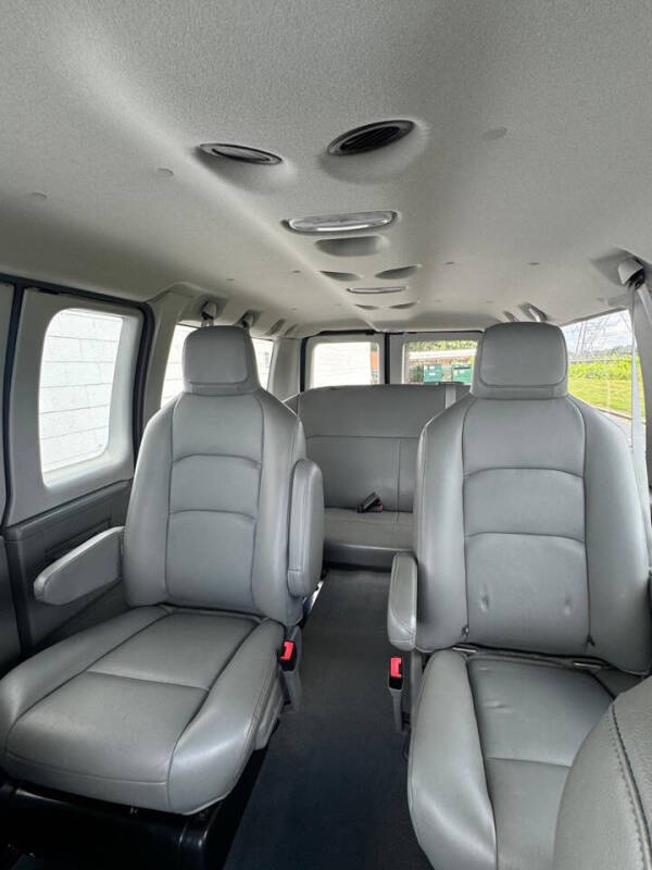 2011 Ford E-Series E-150 XL