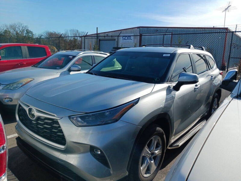 2023 Toyota Highlander LE