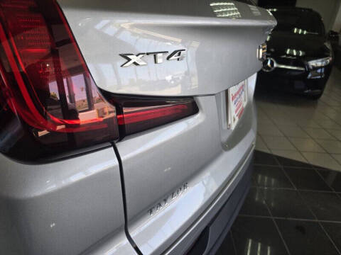 2020 Cadillac XT4 Premium Luxury