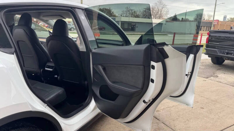 2022 Tesla Model Y Long Range