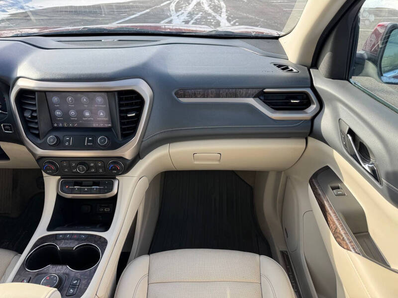 2021 GMC Acadia Denali