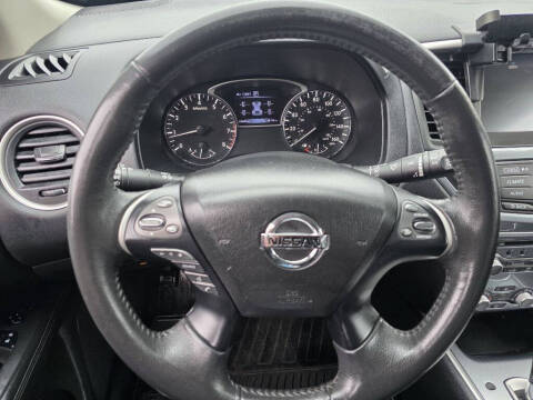 2017 Nissan Pathfinder S